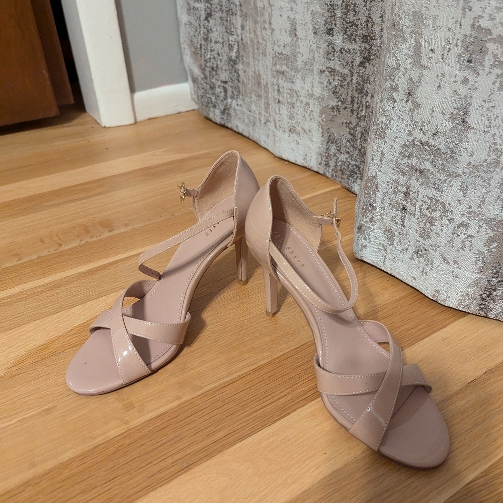 Ted Baker Women's Heels Size 7.5